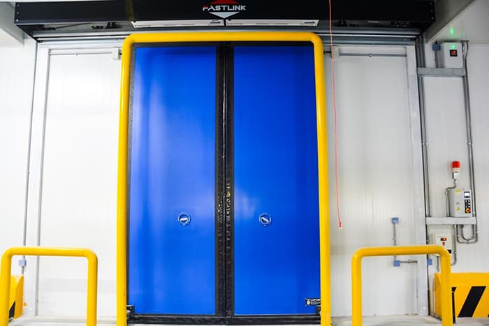 أبواب عالية السرعة