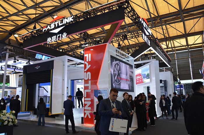 فازت شركة Fastlink Door بجائزة العلامة التجارية الرائدة في مجال الأبواب الصناعية اللوجستية لعام 2025