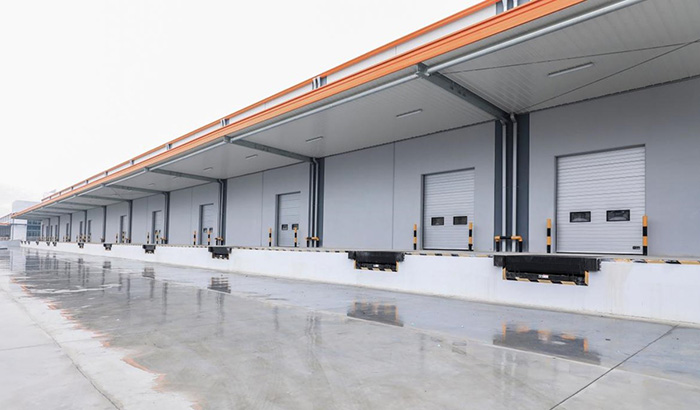 أبواب صناعية مقطعية