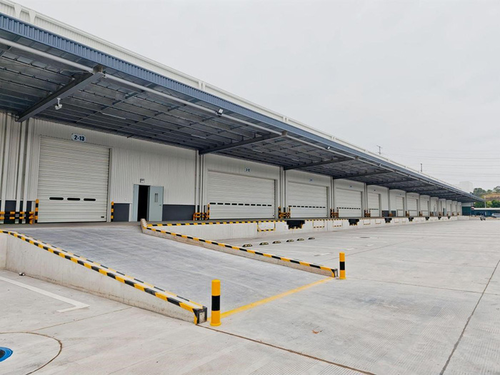 أبواب ألمنيوم ذات لوحة واحدة