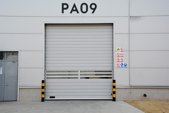 باب حلزوني عالي السرعة